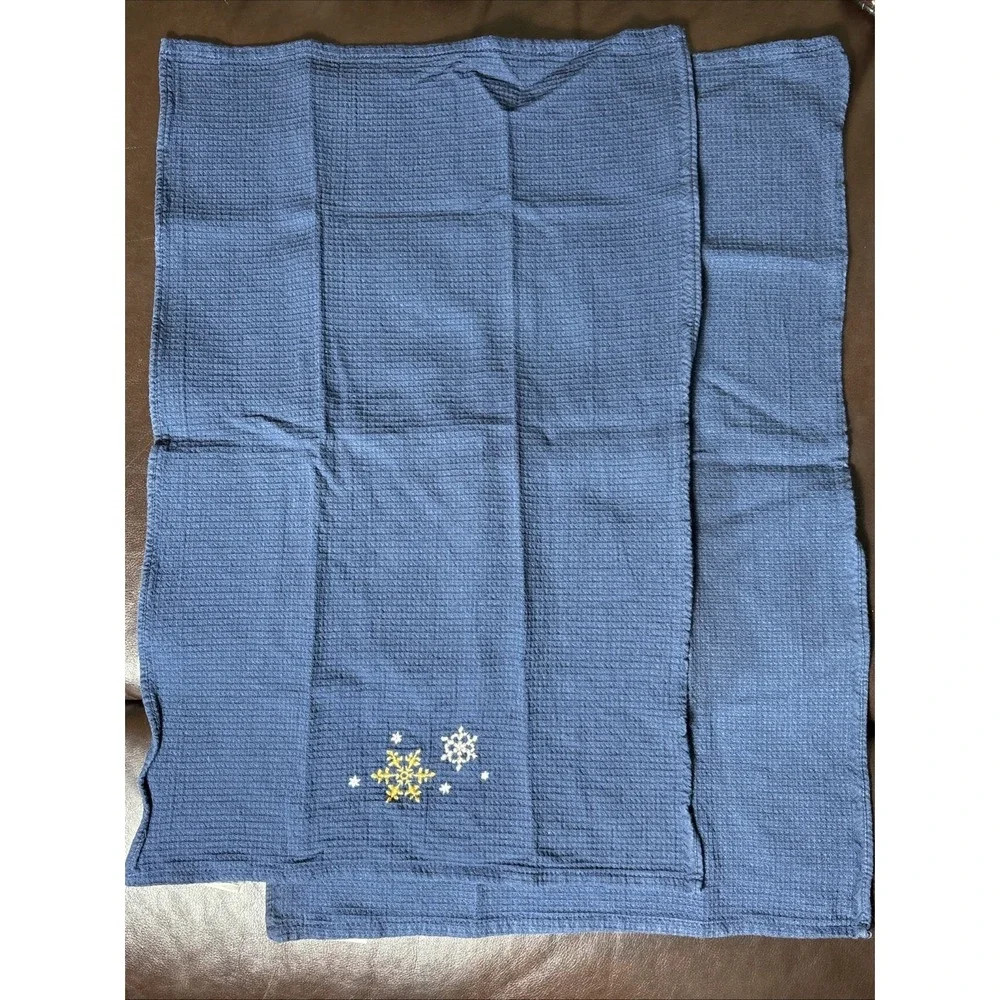 2 Christmas Snowflakes Navy Blue Snowflake Dish Towels